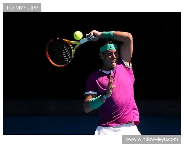 网球赛季迎来新挑战 纳达尔复出之路引发全球关注 网球赛季迎来新挑战 纳达尔复出之路引发全球关注