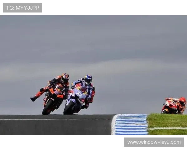 MotoGP赛季争冠白热化多队角力新星崛起老将强势回归赛道风云再起争锋不断