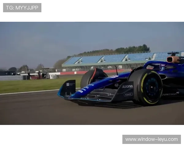 围绕F1赛场最新动态深度解析车队策略与车手竞争格局演变趋势 围绕F1赛场最新动态深度解析车队策略与车手竞争格局演变趋势